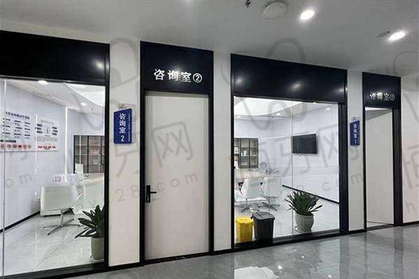 【台州临海德瓦口腔门诊部医生名单：】